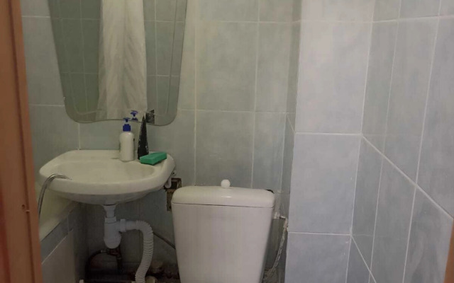 Na Ulitse Laureatov 77 Apartment