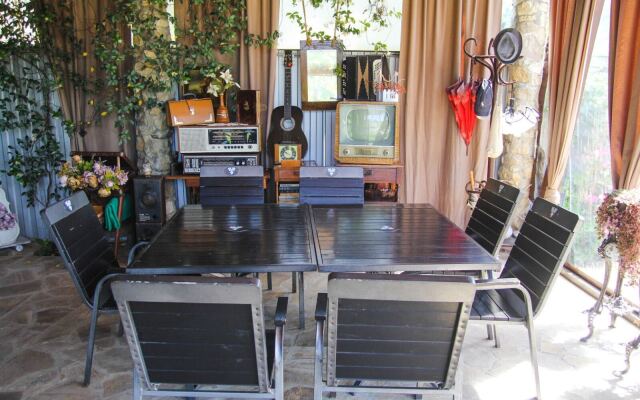 Gelios Guest House