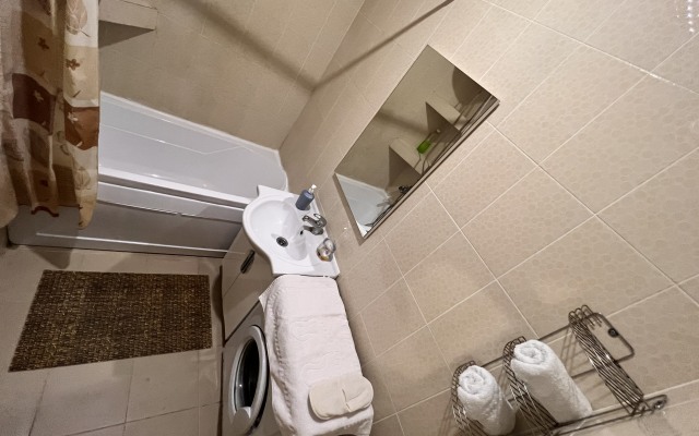 Апартаменты 2кв Центр Уютная на Геологоразведчиков 44а