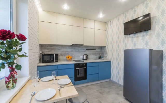 Na Prospecte Alberta Kamaleeva 32 Flat