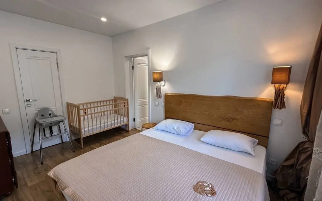 Apartamenty Eko Dom v Zk Katerina Al'pik s vidom na gory i terrasoj