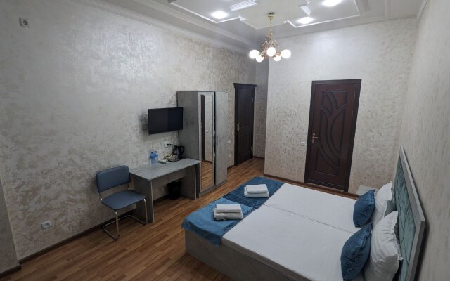 Art Inn Hotel