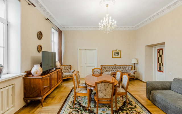 Апартаменты SpbStay Вознесенский 3/5