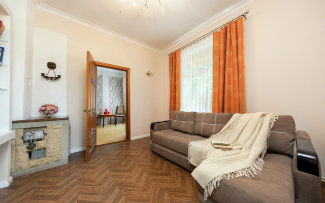 Квартира Двухкомнатная Квартира на Урицкого 12