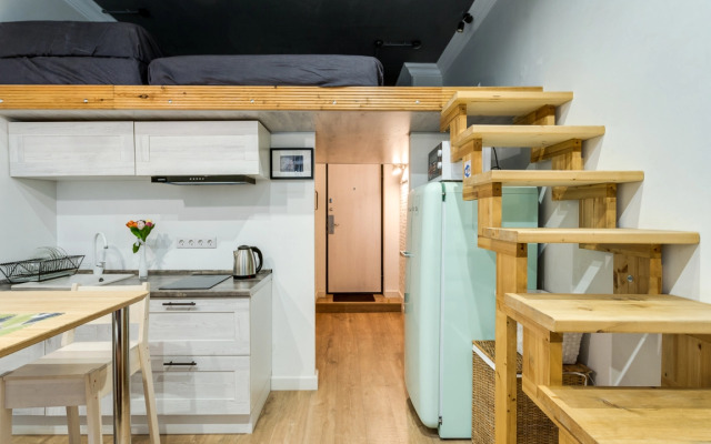 Dvukhurovnevy Lyuks S Vidom Na Gorod Na Vladykino Apartments