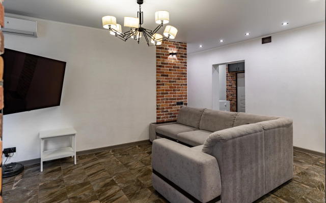 Na Tyulpanov Flat