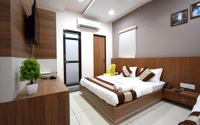 Embassy Hotel