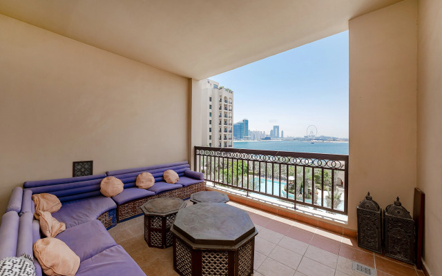 2B Fairmont Residence Palm Jumeira Sea View Apartments