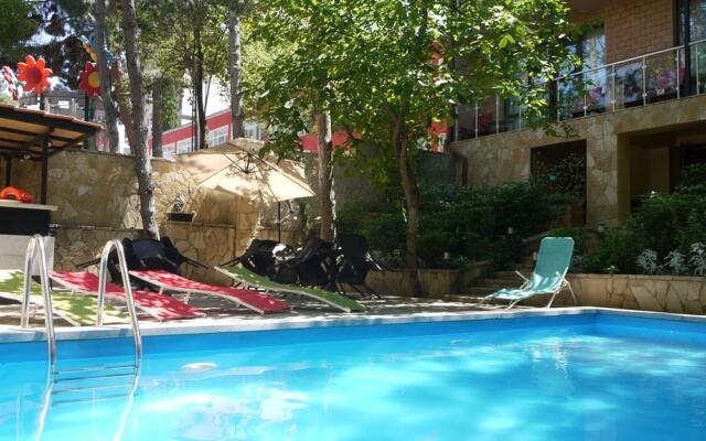 Sani Hotel