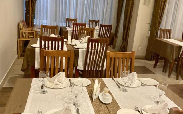 Almira Garden Guest House