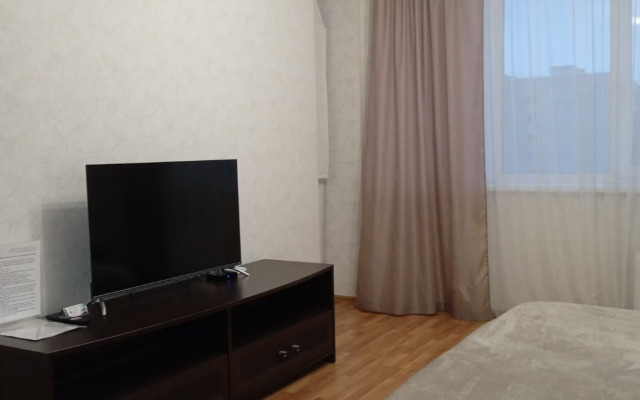 Ryadom S Aeroportom Koltsovo Apartments