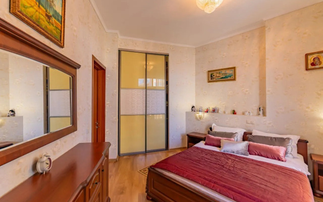 Квартира на Красногвардейской 38АлитА