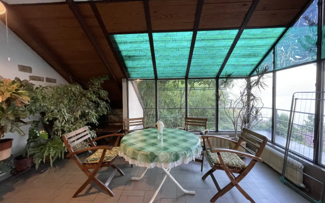 Dvukhetazhny Na Ulitse Drazhinskogo 33 Private house