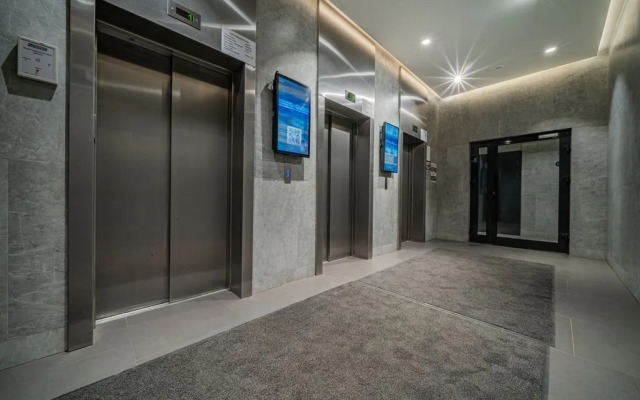 Studiya Na Ulitse Salova, 61 0915 Flat