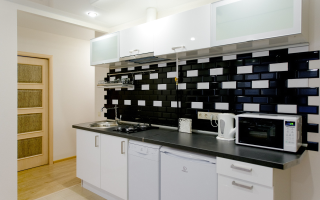 Anarin Apartments Flat 4