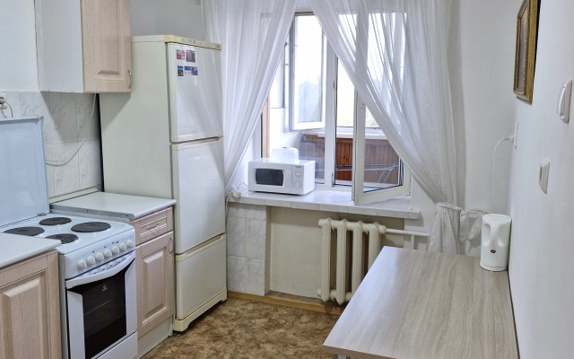 Odnokomnatnaya Na Lavrentyeva 14a Flat