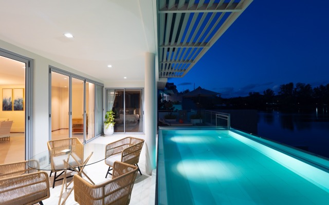 Prekrasnye Apartamenty s Basseynom v Laguna Phuket