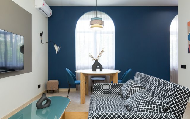 Квартира Величественная сталинка на набережной в историческом центре города-героя.