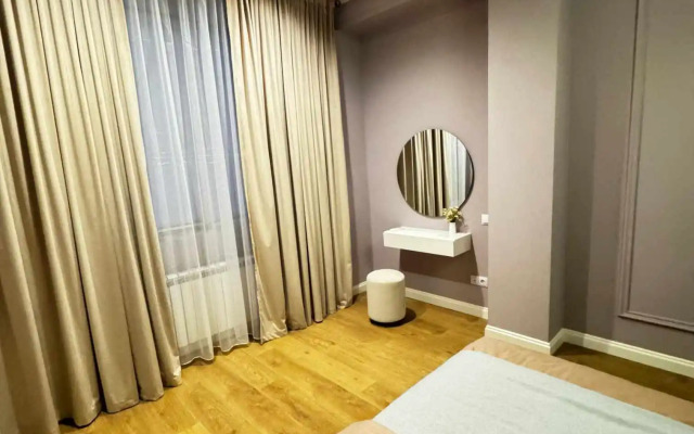 Квартира Трехкомнатная уютная с потрясающим видом на море