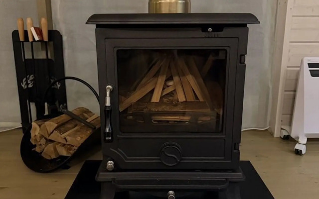 Частный дом с русской баней и горячей купелью