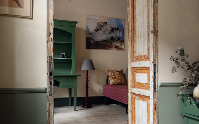 Ryadom S Nikolskim Sadom I Kofeyney Aster Apartment