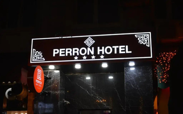 Perron Hotel