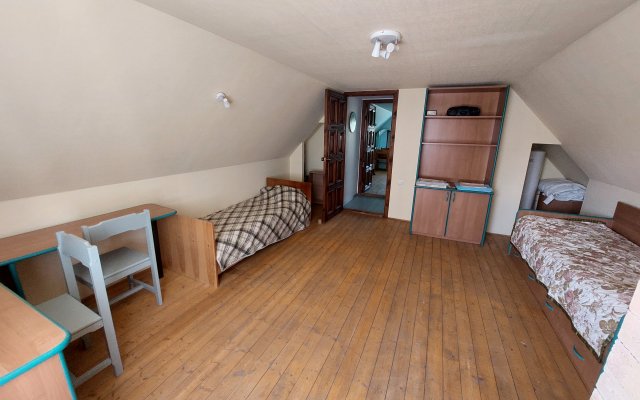 Dom Ohotnika Guest House