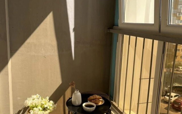 Stilnaya, Uyutnaya, Svetlaya S Kachectvennym Sepvisom Flat