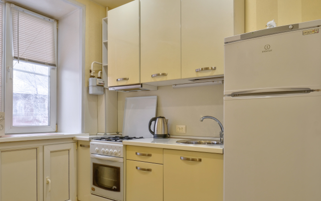 Апартаменты Розы Люксембург 12