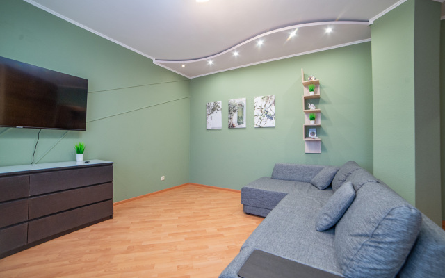 Апартаменты Бажова 68