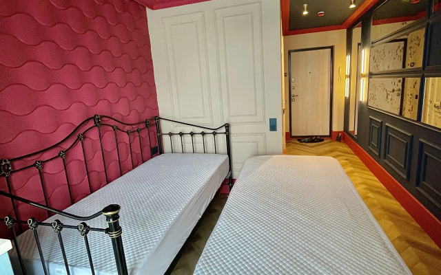 V Tsentre so Svoey Parkovkoy v 10 Minutah do Mamayev Kurgan Apartments