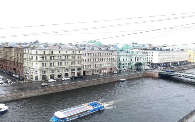 Апартаменты с Видом на Фонтанку