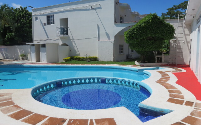 Отель Albri by Rotamundos