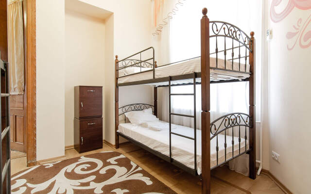 Mama Hostel