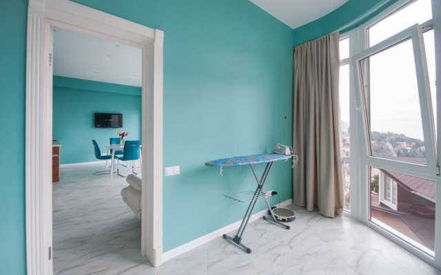 S Panoramnym Vidom Na More Apartments