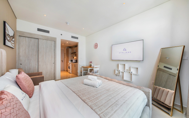Beautiful Studio in Seven Palm Apartments