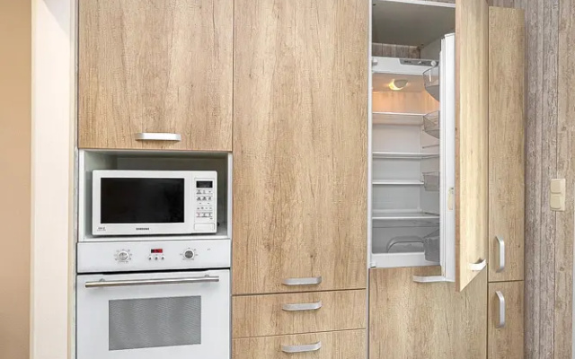 Apartamenty Ladgorna cetyrehkomnatnye  vozle TC Galerea