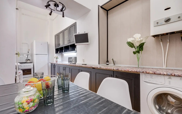 Квартира Двухкомнатная в Центре Санкт Петербурга Чехова 9