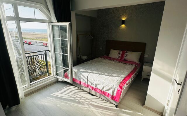 Airport Black Sea Hotel & Restaurant Hotel