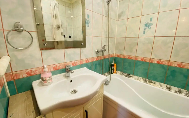 Apartamenty s 2 Komnatami Vid na Gorod i Balkon (KVARTIRA51)