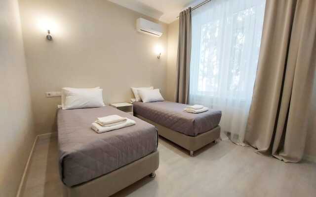 Dva Morya Hotel