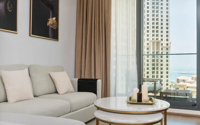 Welcome Home In Liv Residence Apartments