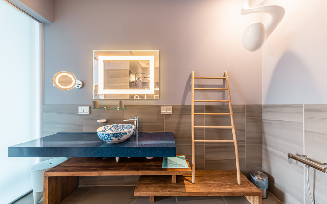 Dizaynerskiy v ZHK Akter Gelaksi Apartments