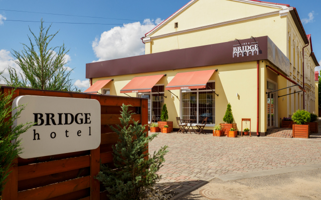 Bridzh Hotel