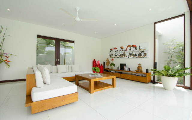 Trendy Villa with Private Pool