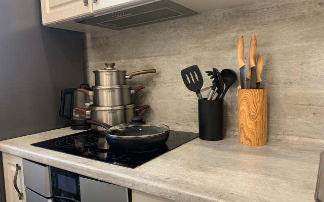 Квартира трехкомнатная с современным ремонтом в центре Тюмени