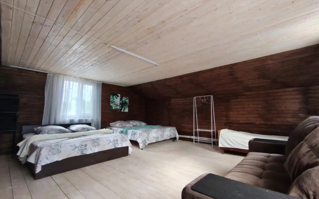 Tataparts s Shikarnoy Prirodoy Vokrug Private House