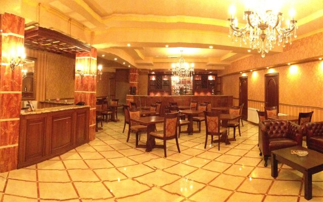 New Astoria Hotel
