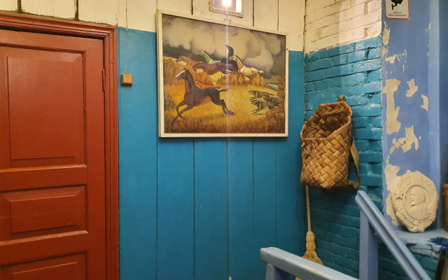 V starinnom osobnyake Revolyutsioner Ikonnikov Flat