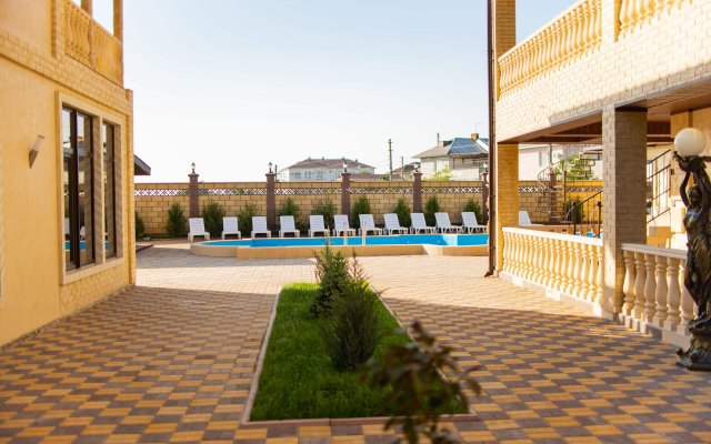 Чеховъ Береговое